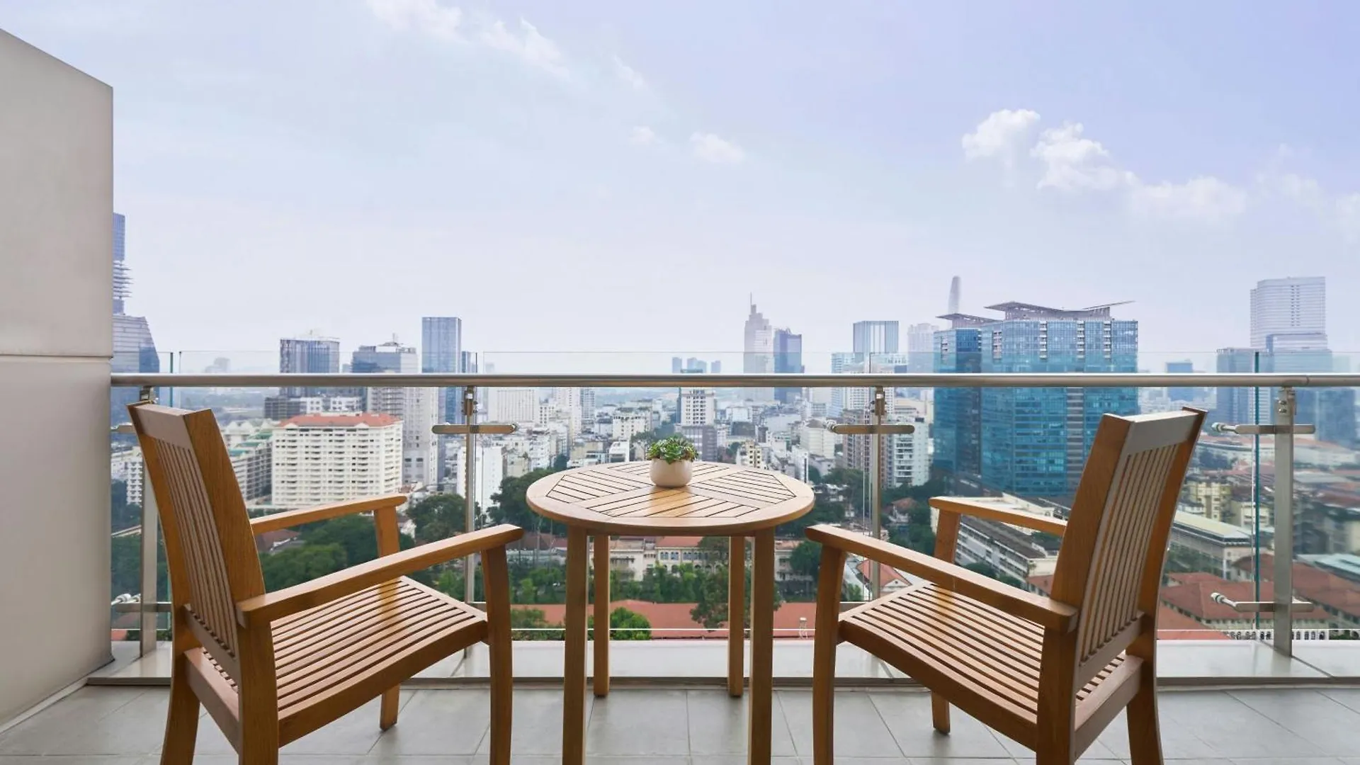 Jw Marriott Hotel And Suites Saigon Ho Chi Minh City